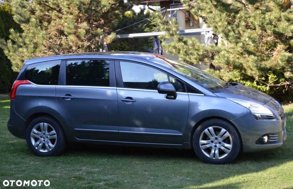 Peugeot 5008 - 1