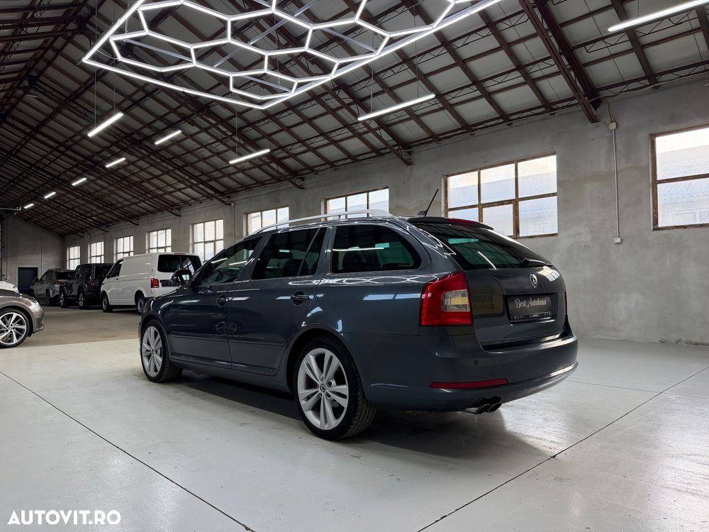 Skoda Octavia 2.0 TDI DPF DSG RS - 6