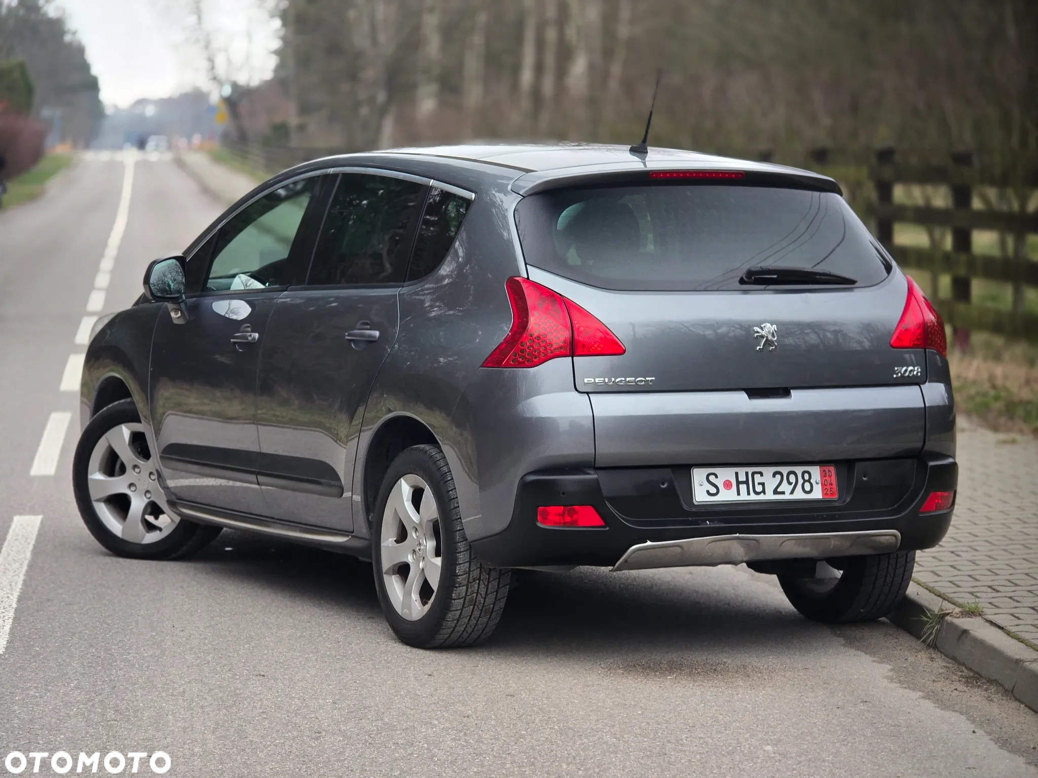 Peugeot 3008 1.6 HDi Premium - 3