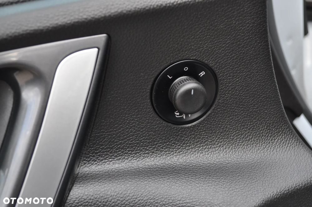 Opel Astra 1.6 Turbo Automatik - 25