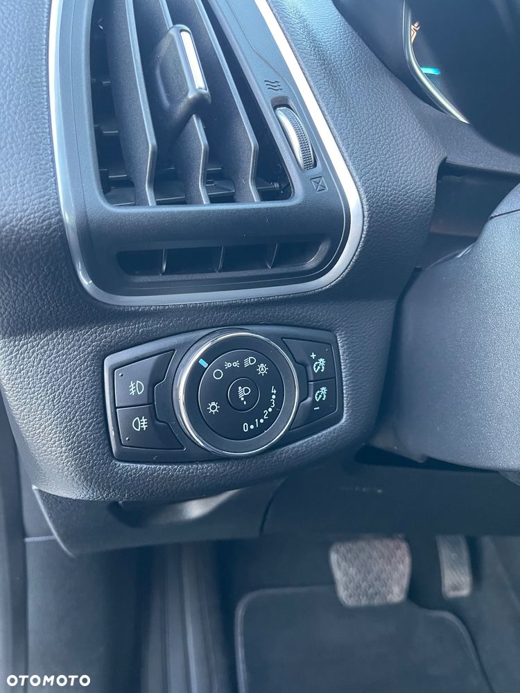 Ford B-MAX 1.6 Titanium - 26