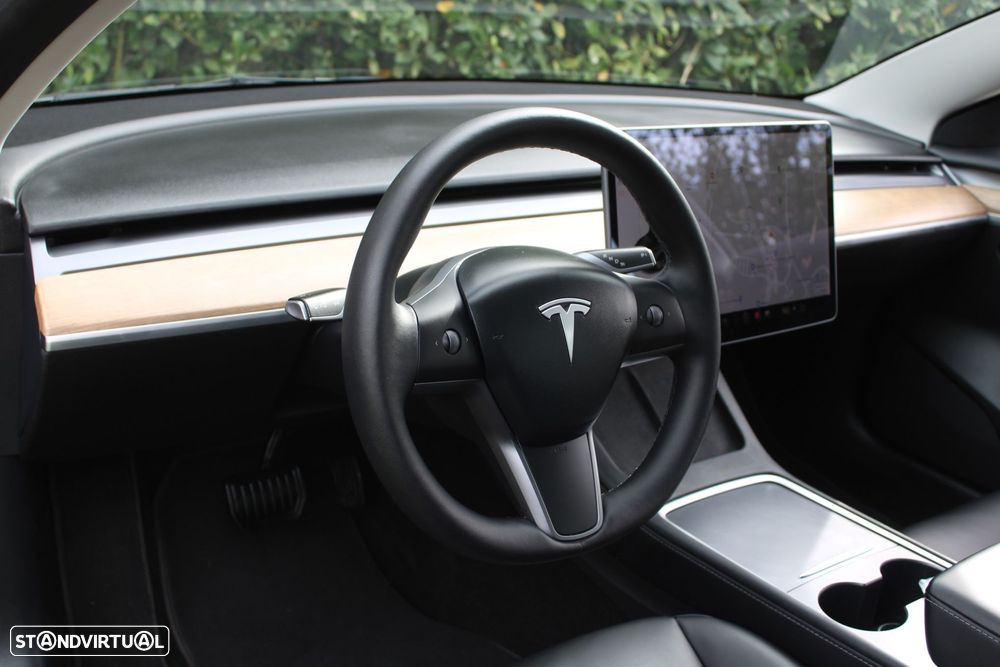 Tesla Model 3 Standard Range Plus RWD - 18