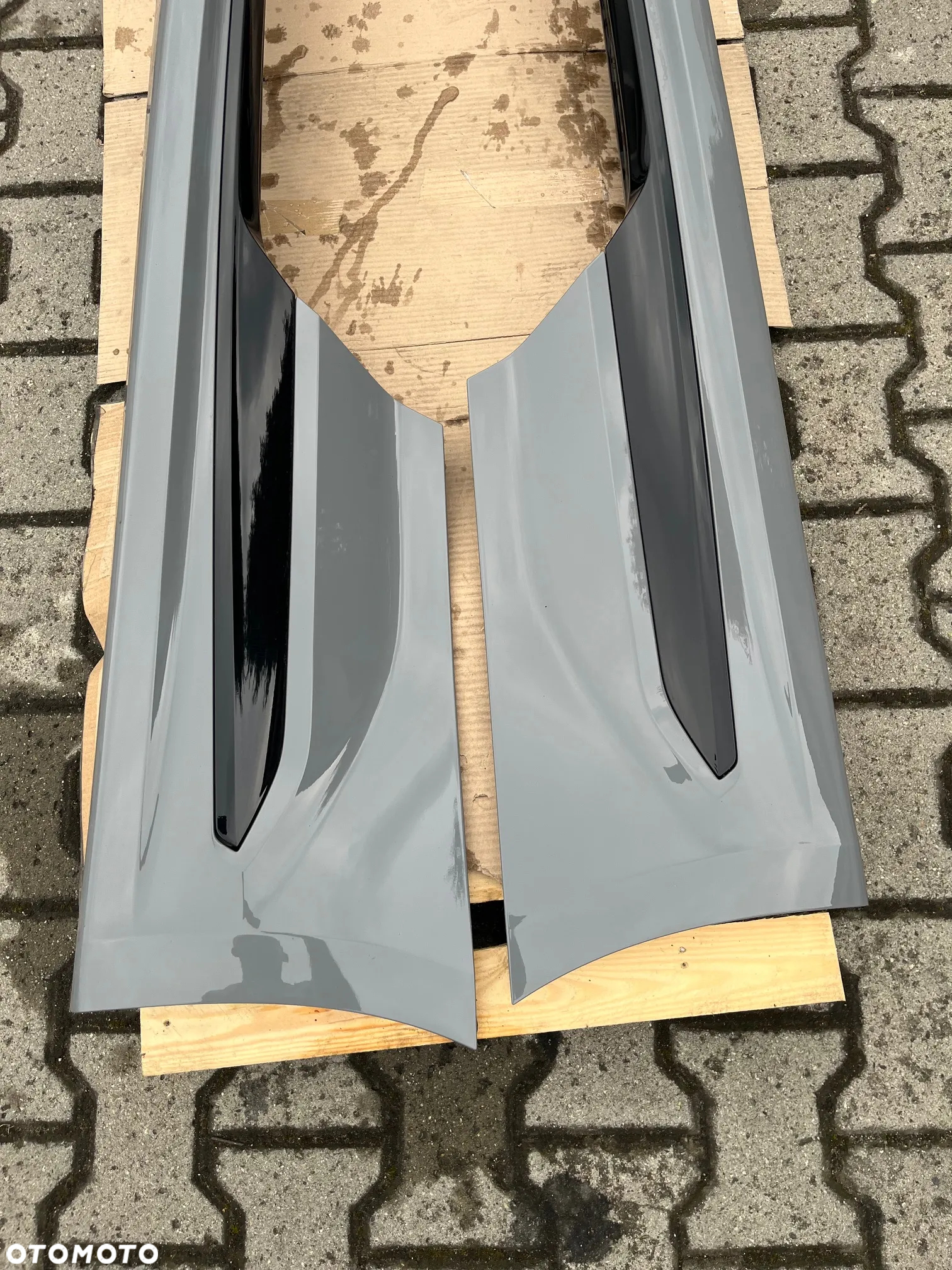 LISTWA PROGOWA LEWA PRAWA  PROGI RS5 COUPE 8W6853855B  8W6853856B - 10