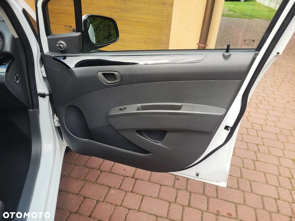 Chevrolet Spark 1.0 LT - 20