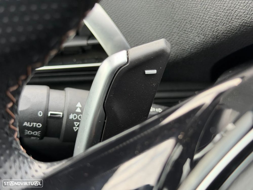 Peugeot 3008 1.2 PureTech GT Pack EAT8 - 8