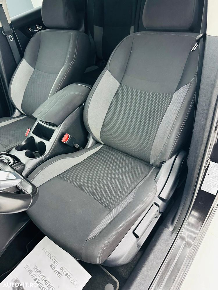 Nissan Qashqai 1.6 DCI Xtronic N-Connecta - 18