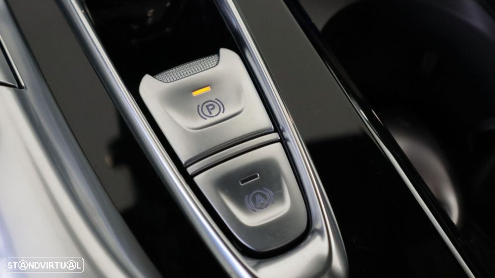 Voyah Free 107 kWh Luxury — fotografia 18