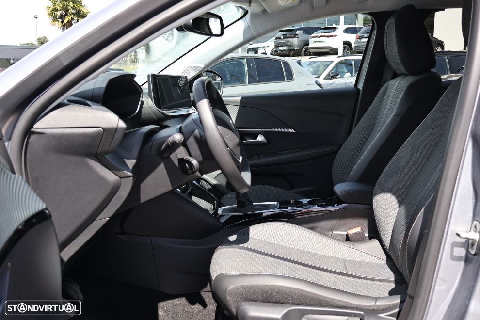 Peugeot 208 1.2 PureTech Allure - 13
