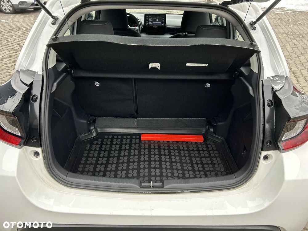 Toyota Yaris - 22