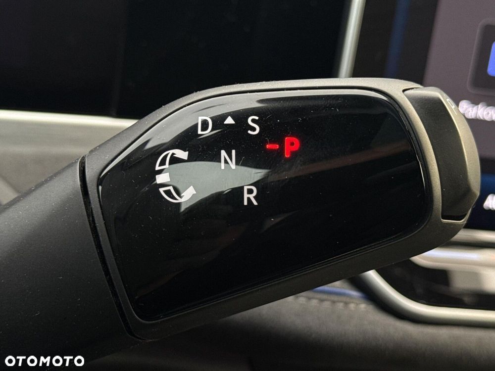 Volkswagen Passat Variant 2.0 TDI SCR 4Mot R-Line DSG - 17