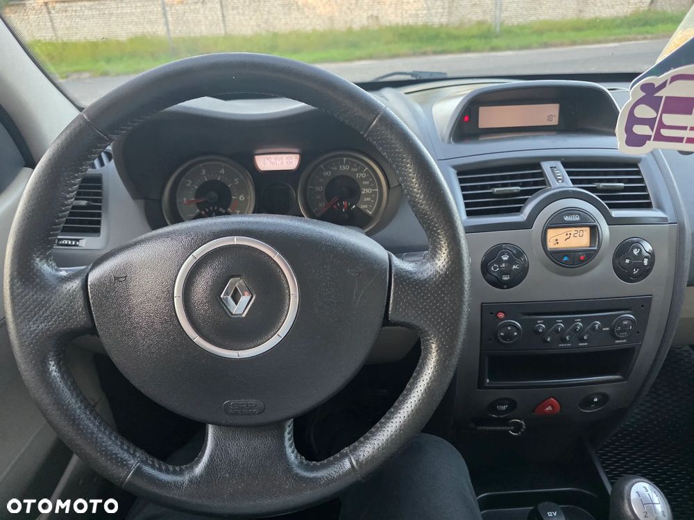 Renault Megane - 17