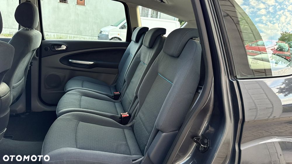 Ford S-Max 2.0 TDCi Ambiente - 25