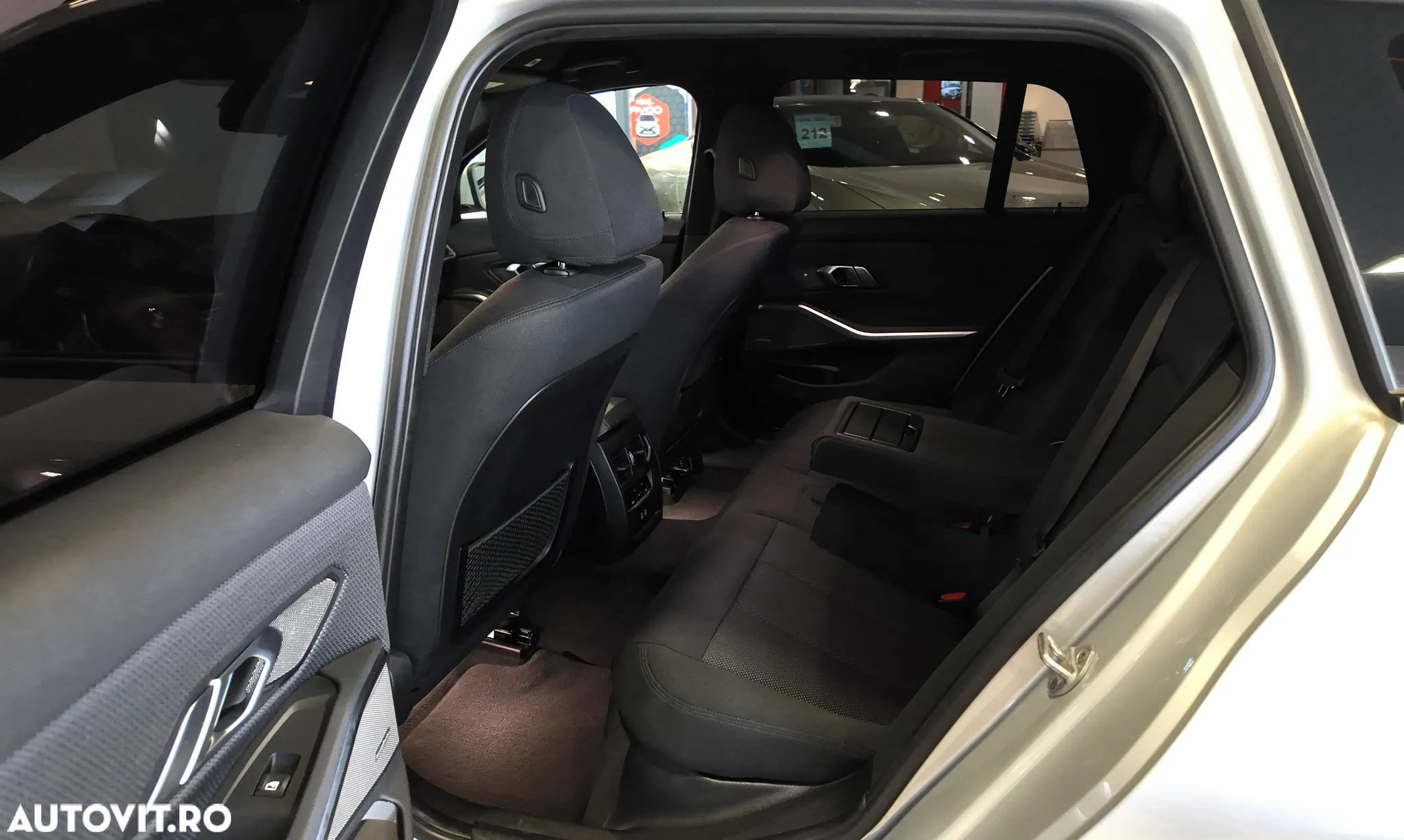 BMW Seria 3 320d Touring xDrive Aut. Advantage - 31