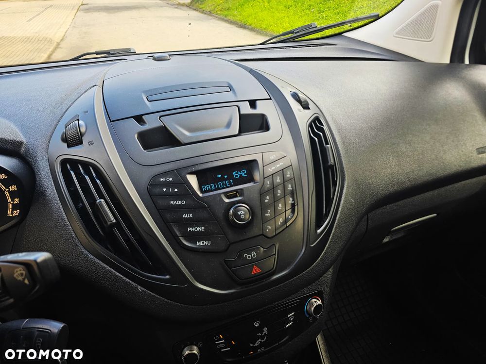 Ford Tourneo Courier 1.5 TDCi Trend - 10