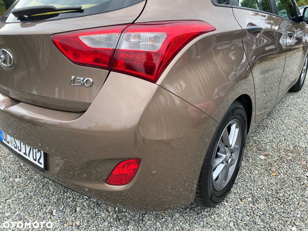 Hyundai i30 1.4 Fifa World Cup Edition - 13