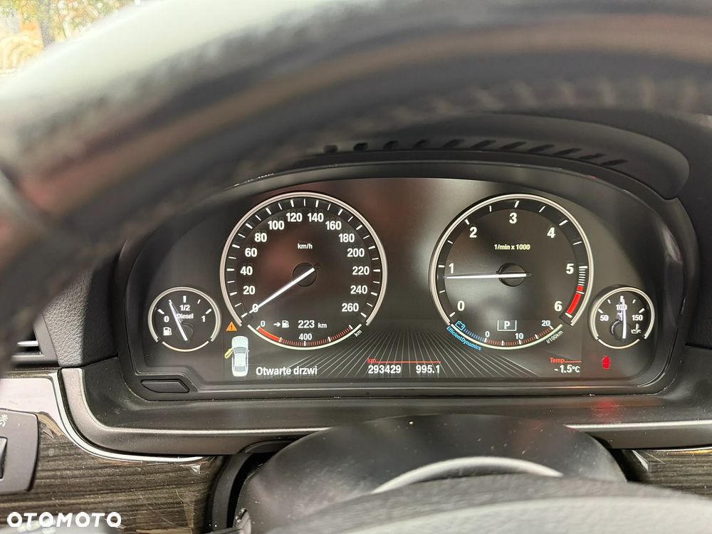 BMW Seria 5 525d - 6