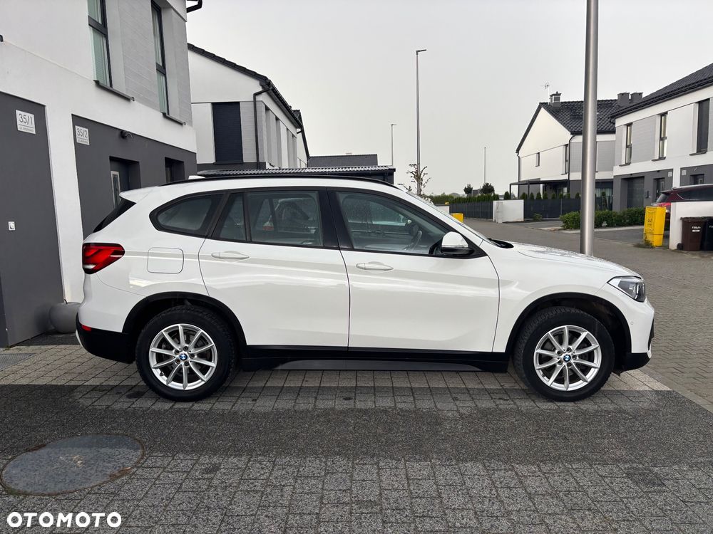 BMW X1 sDrive18i - 9