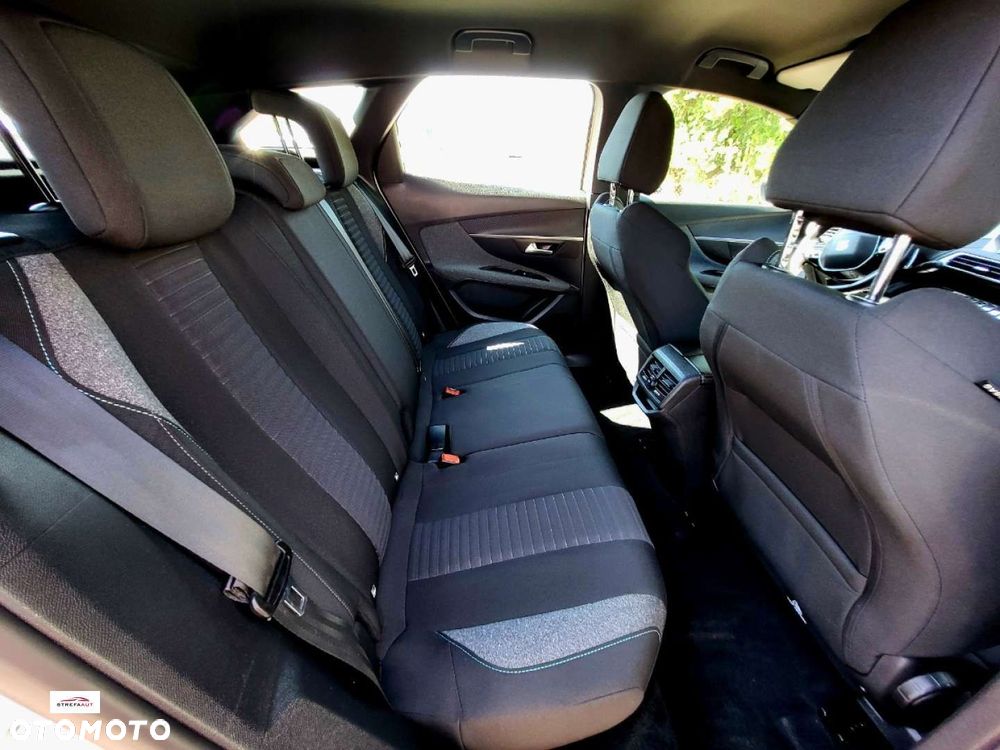 Peugeot 3008 - 16