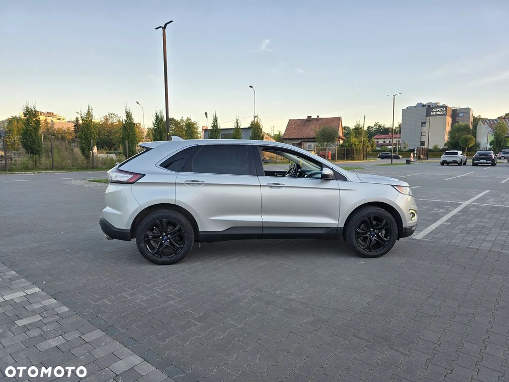 Ford Edge - 10