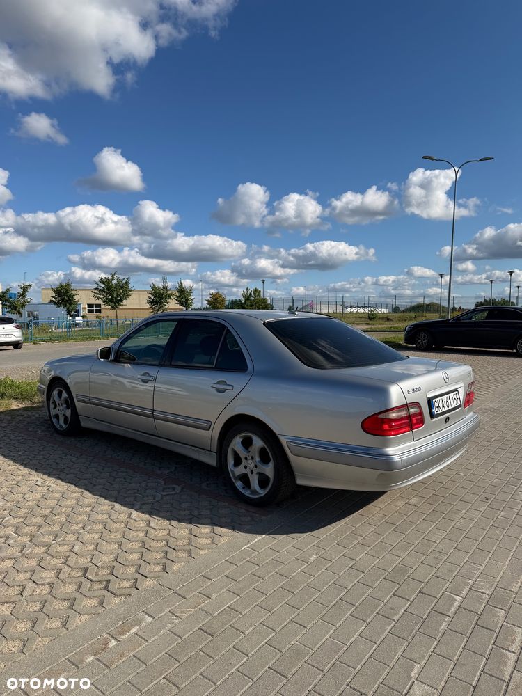 Mercedes-Benz Klasa E - 5