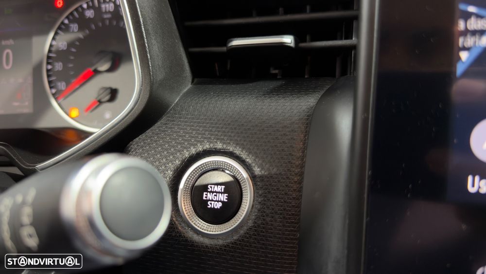 Renault Clio TCe 100 EXPERIENCE - 23