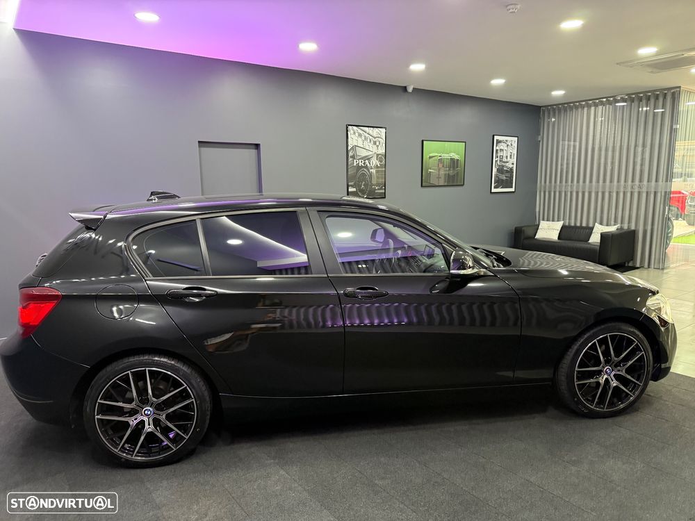 BMW 118 dA Line Sport - 12