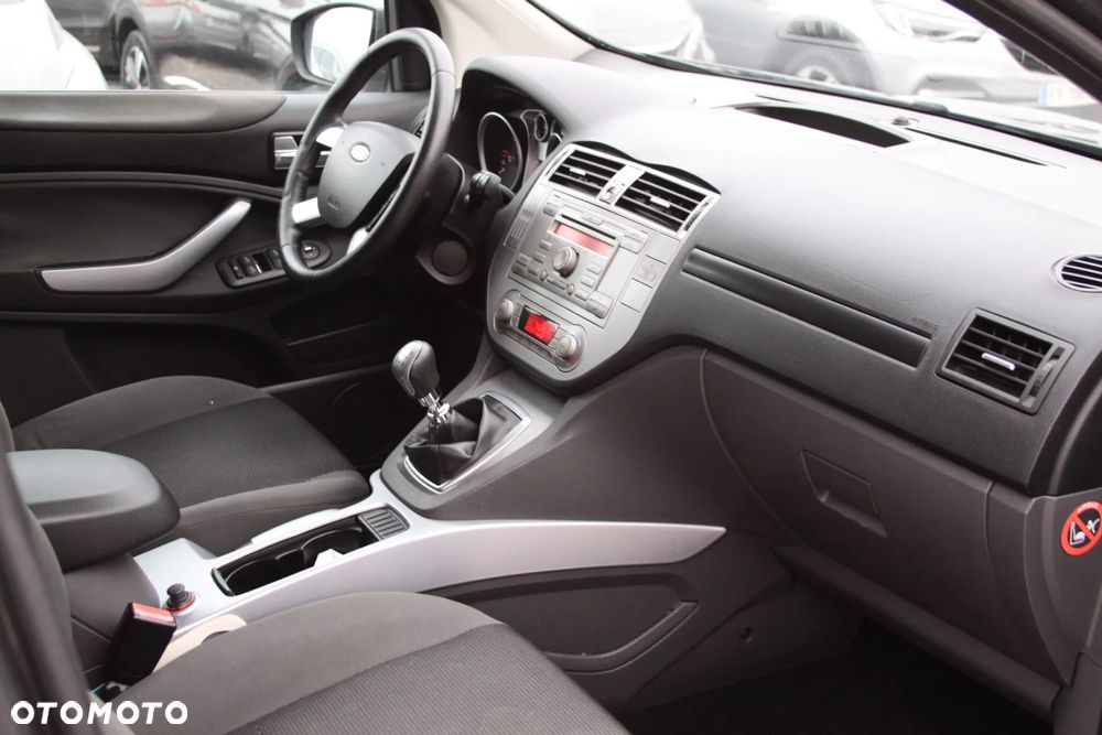 Ford Kuga 2.0 TDCi 4x4 Titanium - 14