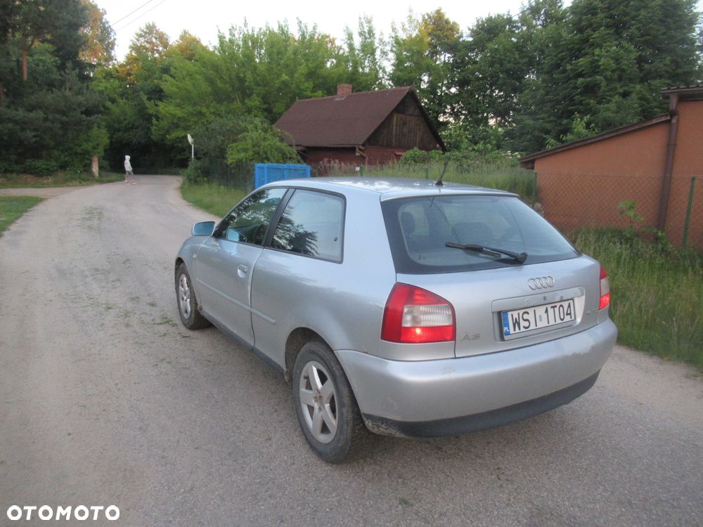 Audi A3 Sportback - 3