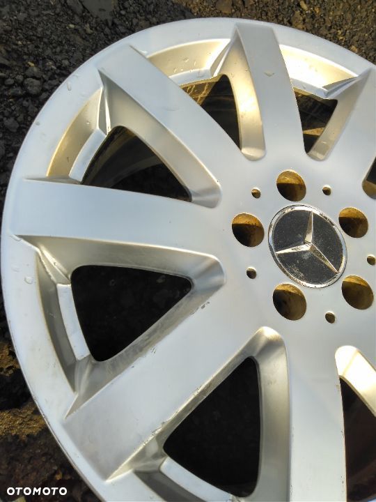Felga aluminiowa Mercedes-Benz OE A2114013502 8.0" x 17" 5x112 ET 38 - 2
