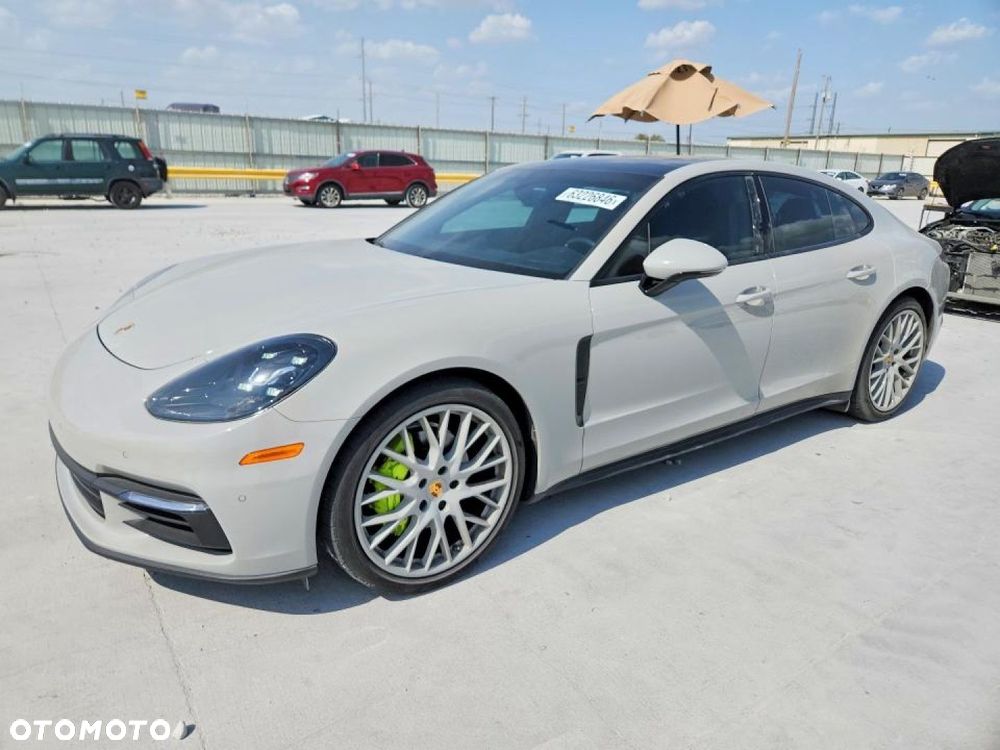 Porsche Panamera - 2