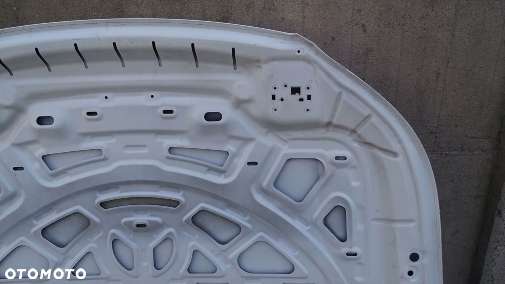 volvo xc40 - maska - 7