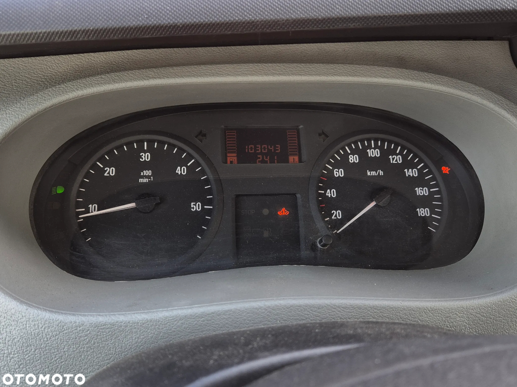 Opel Movano 2.5CDti 100KM, Platforma, najazd, autopomoc - 12