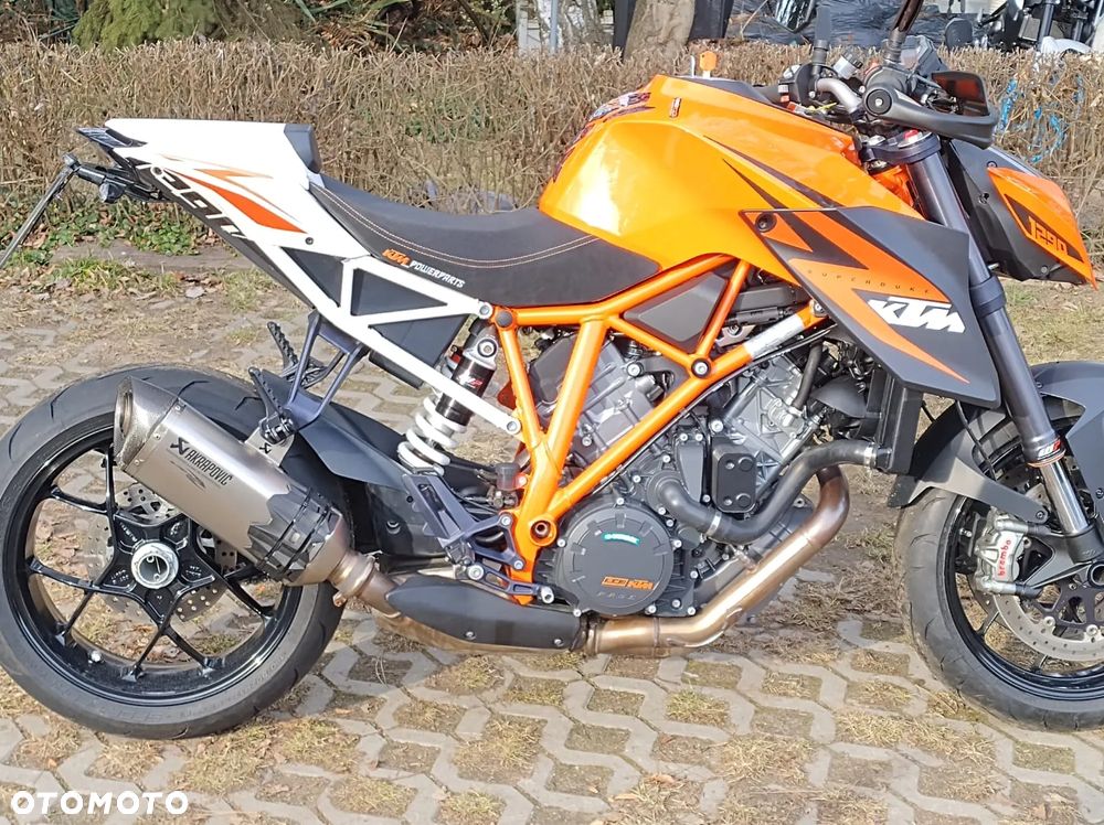 KTM Super Duke - 16