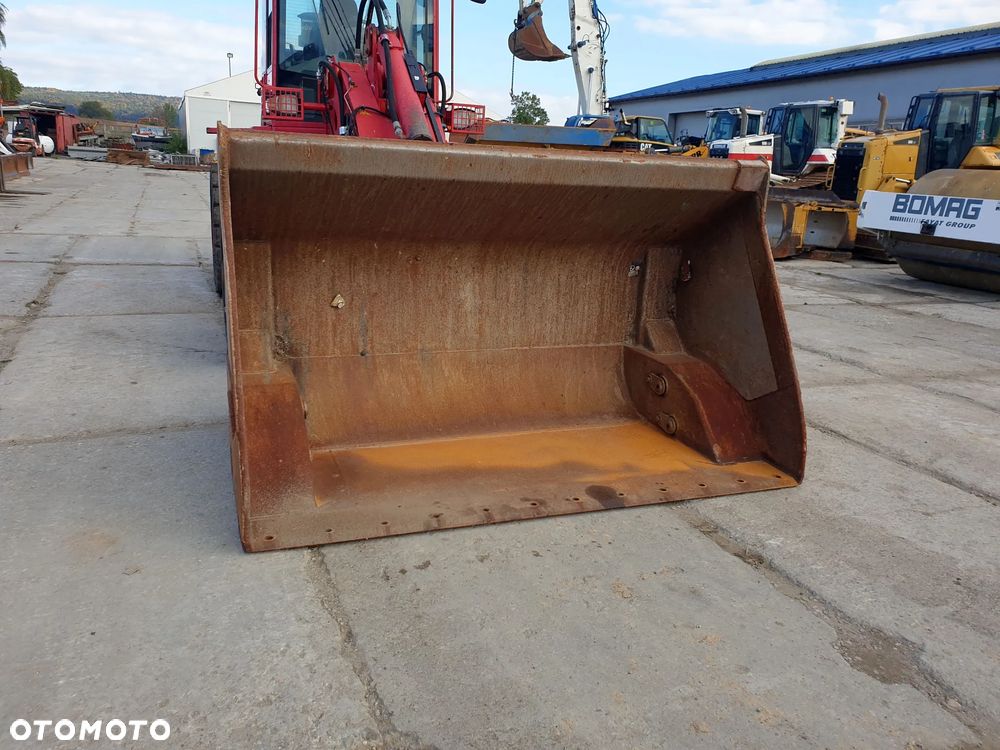 Caterpillar 924H - 10