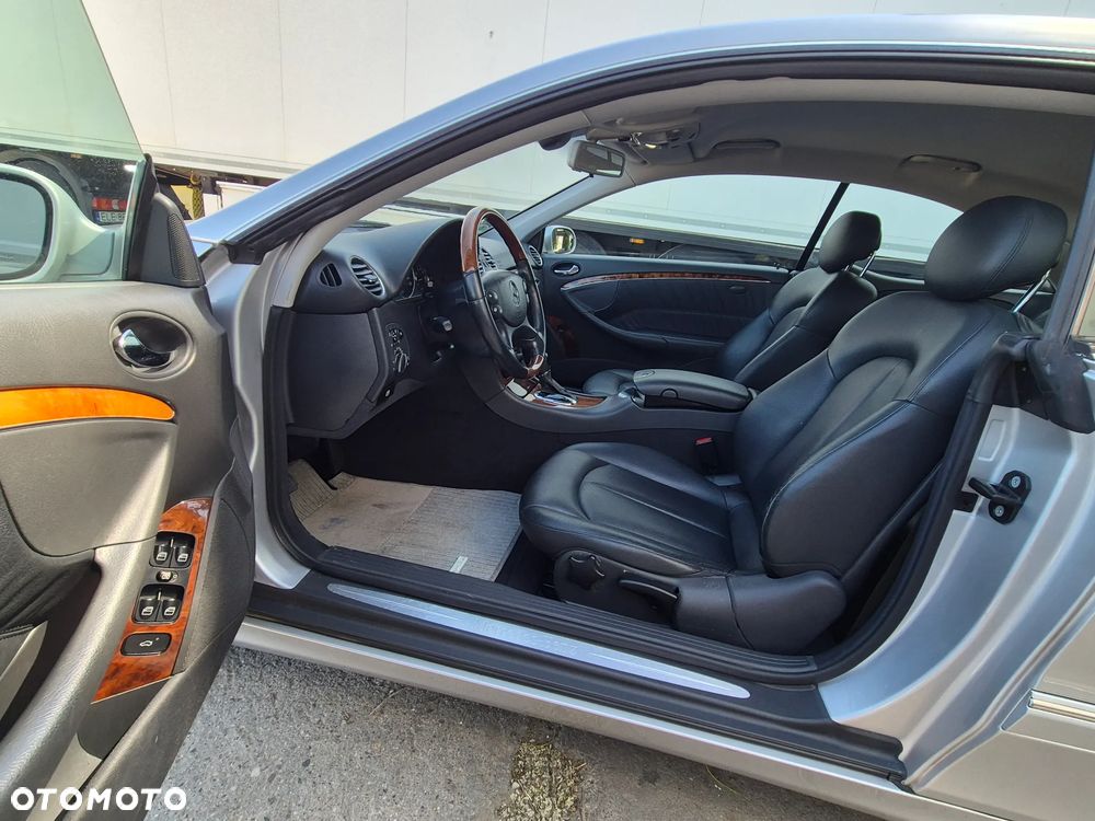 Mercedes-Benz CLK 240 Avantgarde - 24