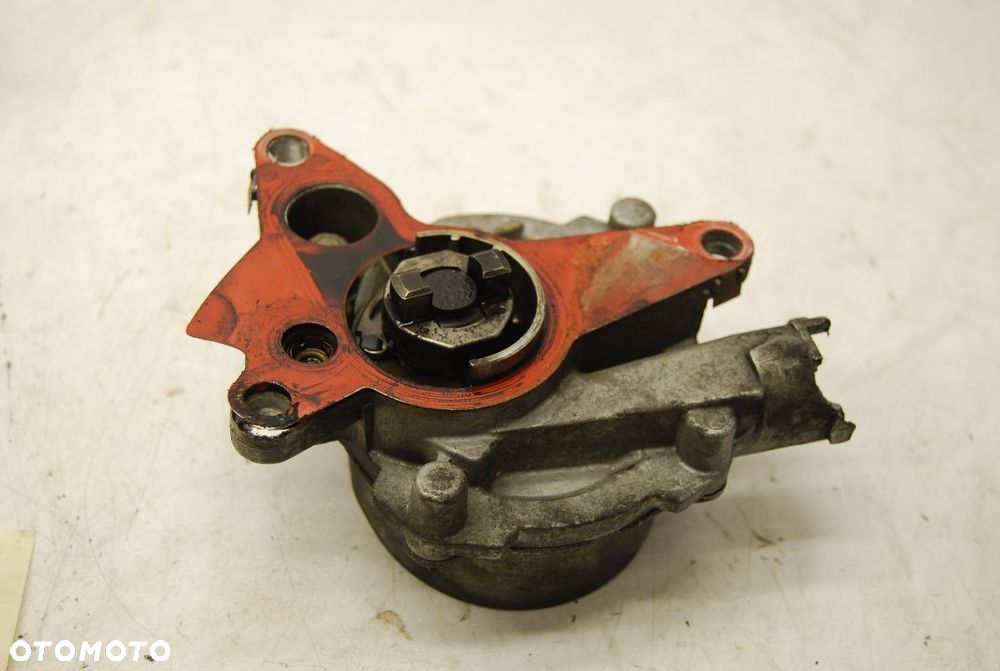 POMPA VACUM 146502570R RENAULT TRAFIC 2.0 DCI VIVARO - 3