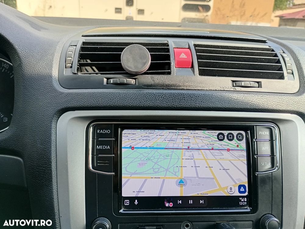 Skoda Octavia 1.6 MPI Ambiente - 2