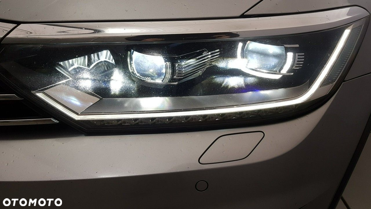 Volkswagen Passat Alltrack - 14