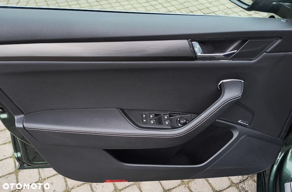 Skoda Superb 2.0 TSI Style DSG - 24