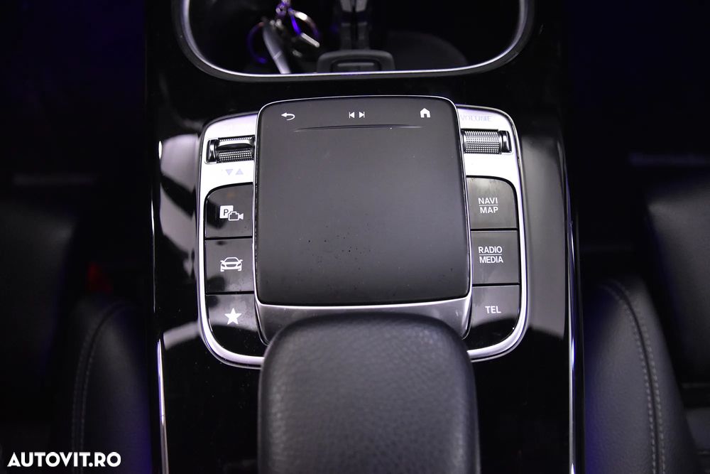 Mercedes-Benz A - 17