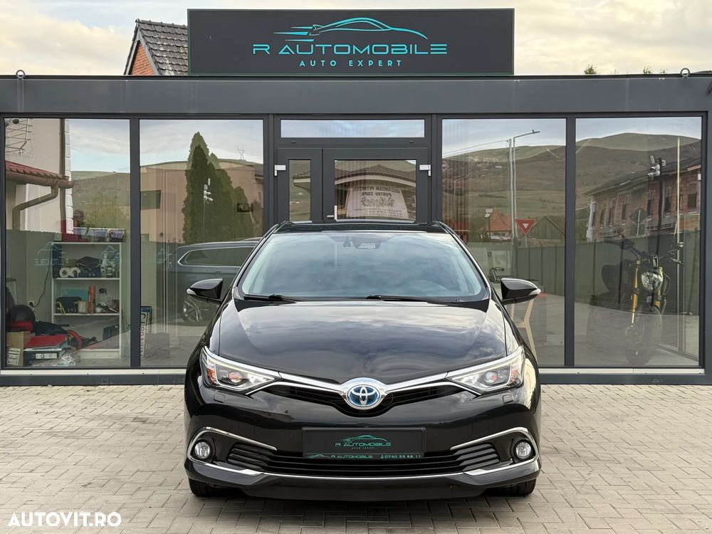 Toyota Auris 1.8 L VVT-i Hybrid Sol + - 7
