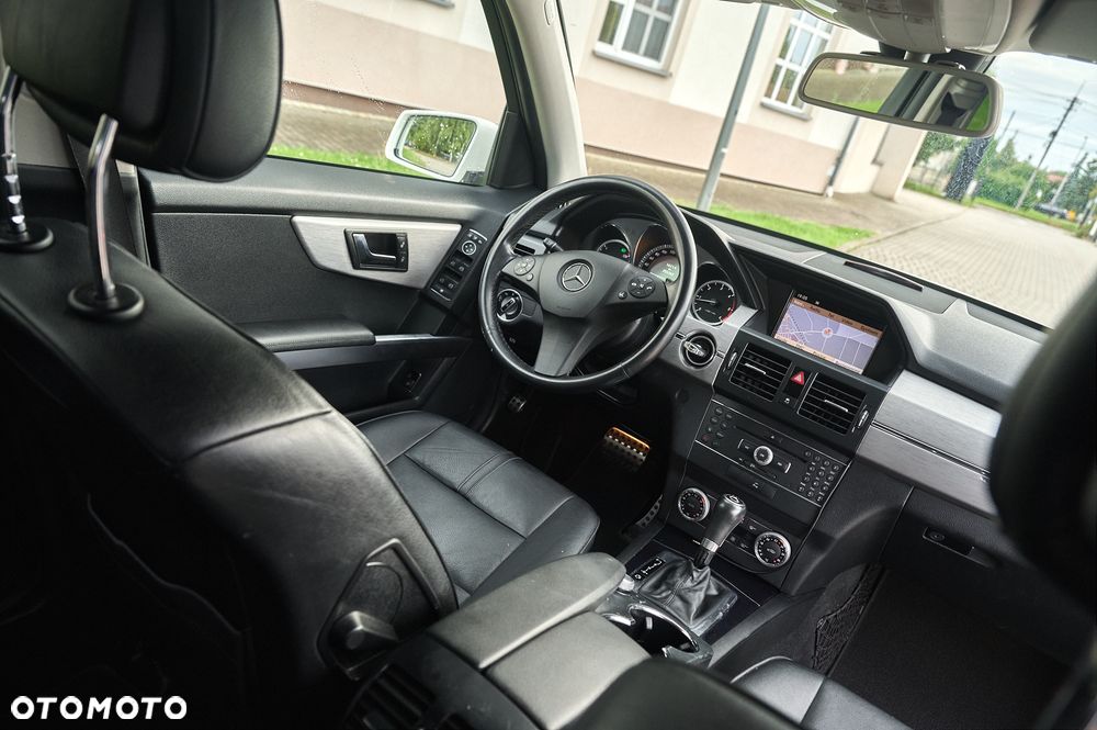 Mercedes-Benz GLK 220 CDI DPF BlueEFFICIENCY 7G-TRONIC - 36