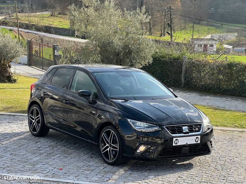 SEAT Ibiza 1.0 TSI S&S FR Pro Black Edition - 1