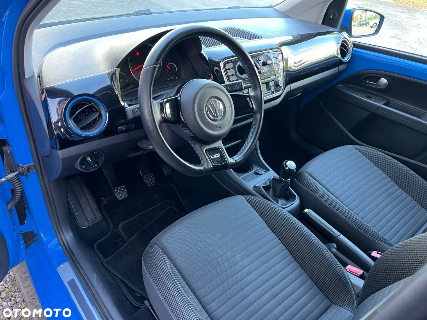 Volkswagen up! 1.0 street - 8