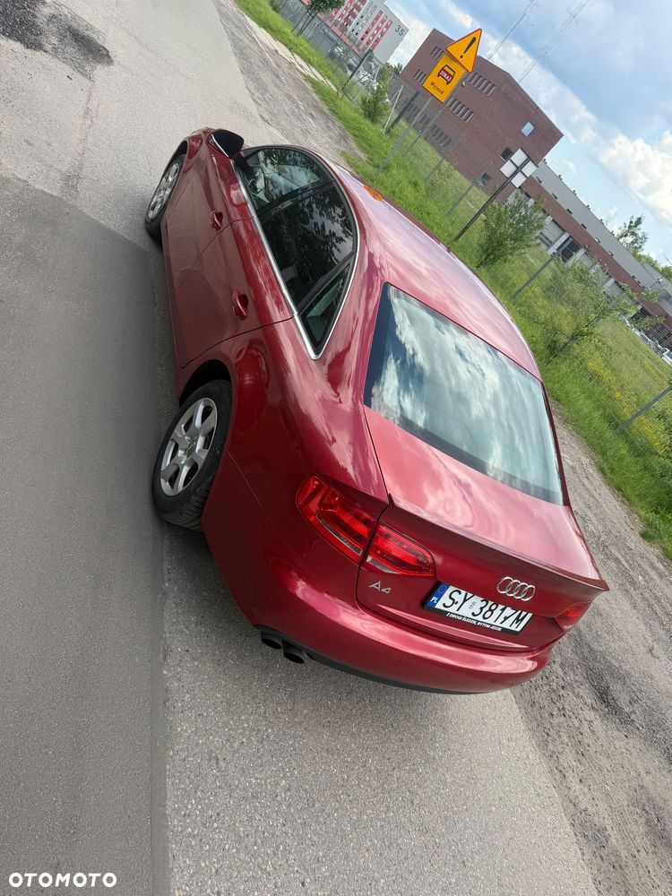 Audi A4 Limousine - 10