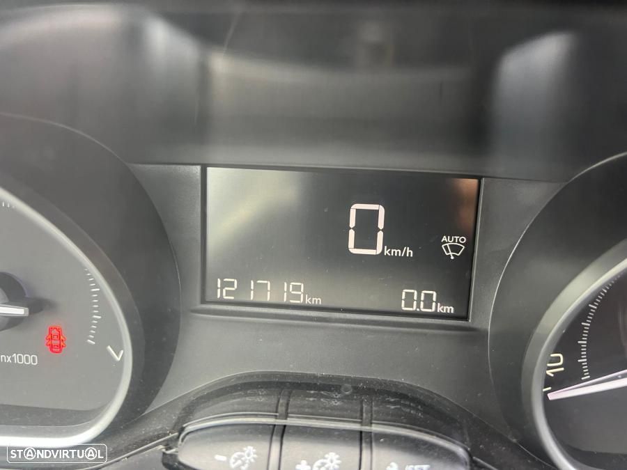 Peugeot 208 1.2 PureTech Style - 10