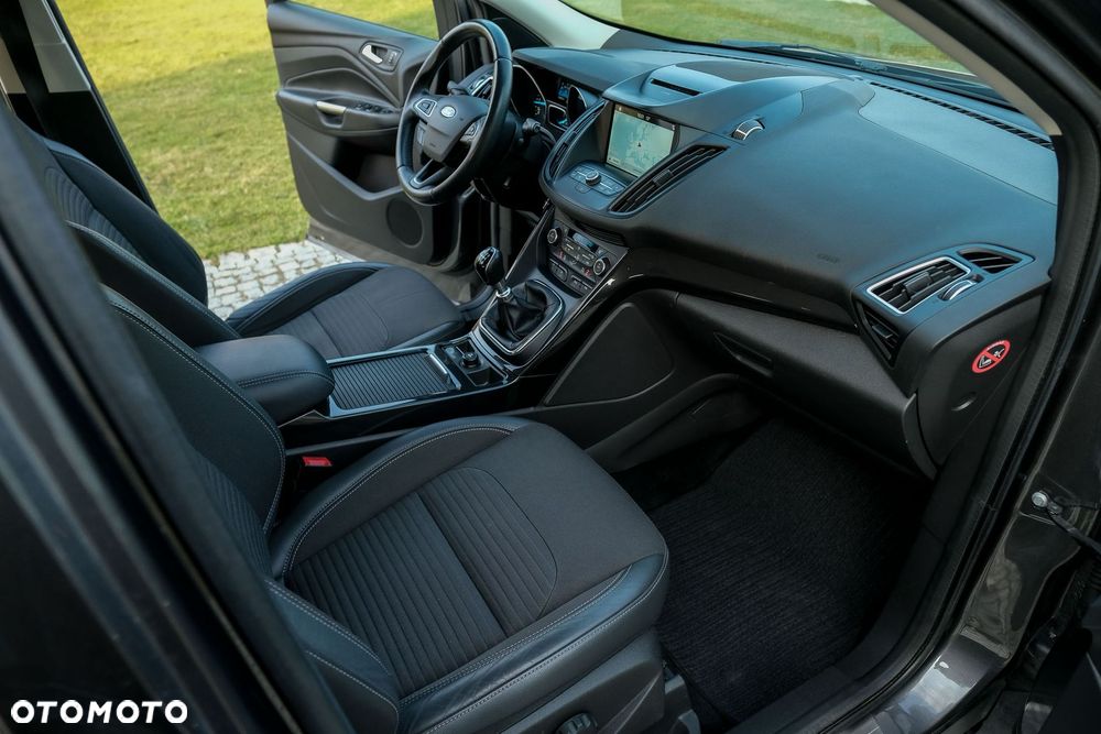 Ford Kuga 2.0 TDCi 4x4 ST-Line - 34