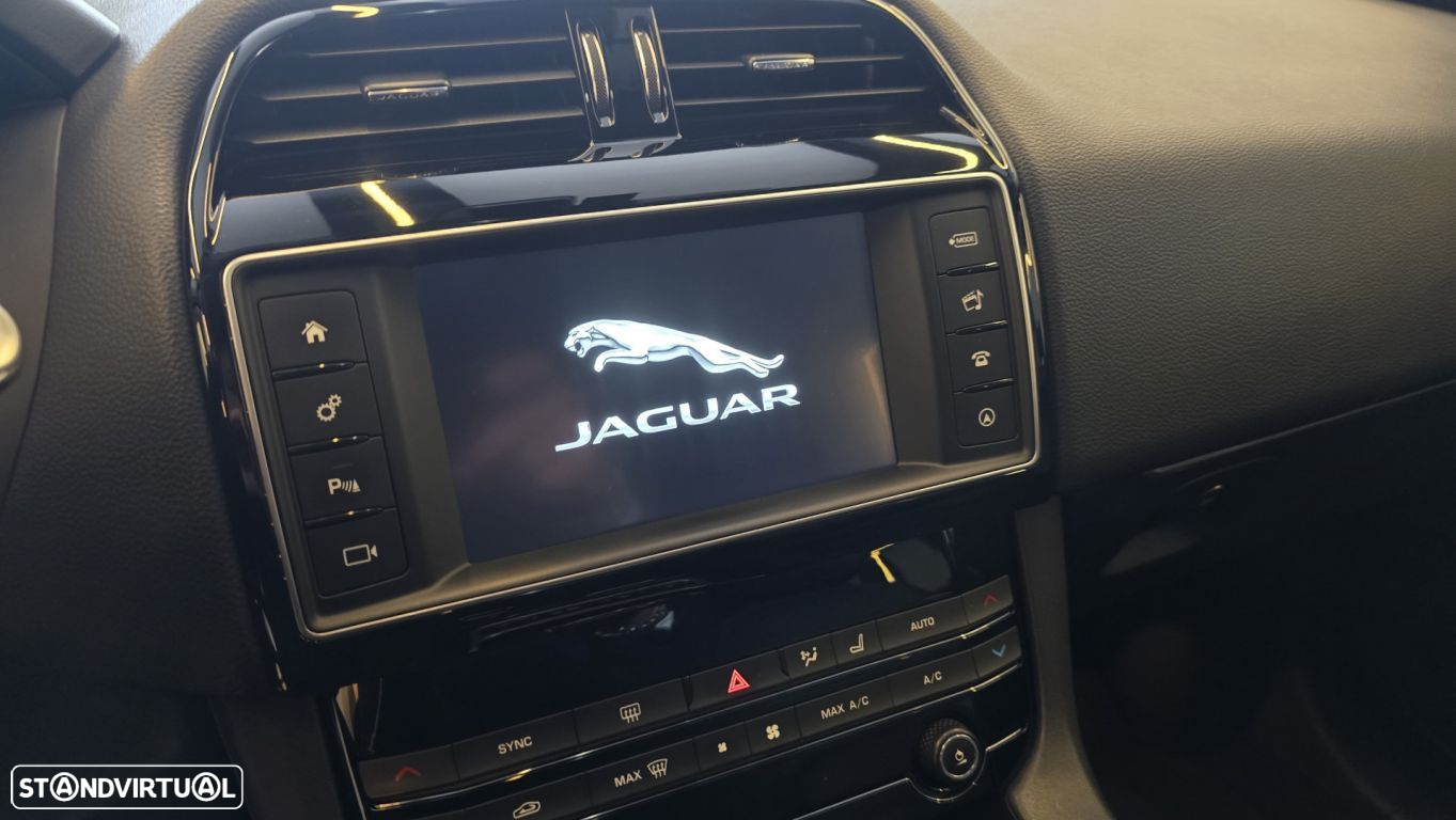 Jaguar F-Pace 2.0 i4D Prestige AWD Aut. - 39