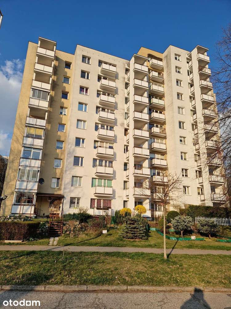 Kawalerka z dużym balkonem i pięknym widokiem – Ursynów