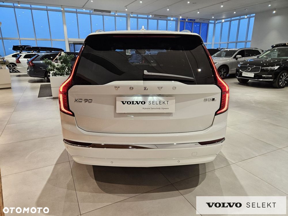 Volvo XC 90 - 8